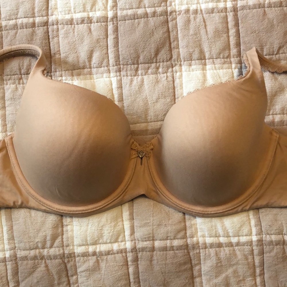 Victoria Secret 32DDD Demi Bra